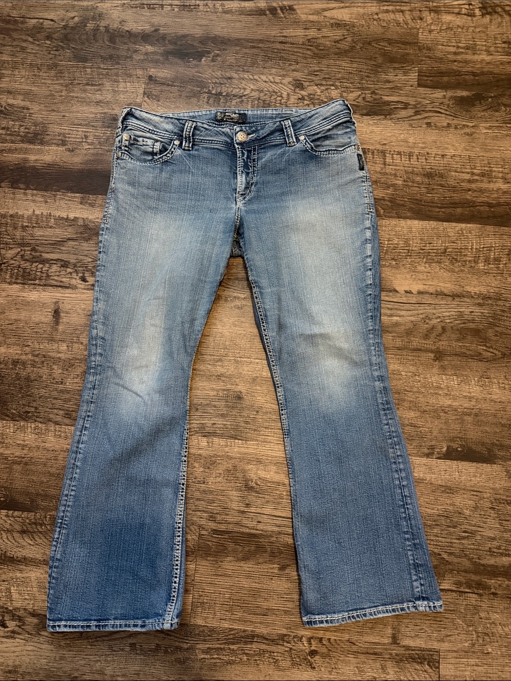 Silver Jeans Medium Wash Flare Jeans